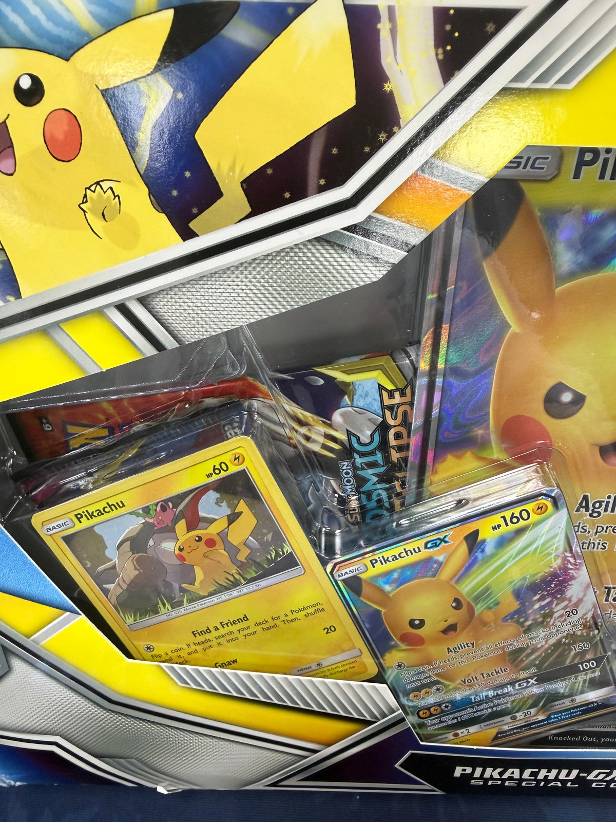 Dents & Imperfections - See description Pokemon - Sun & Moon: Special Collection (Pikachu GX & Eevee GX)