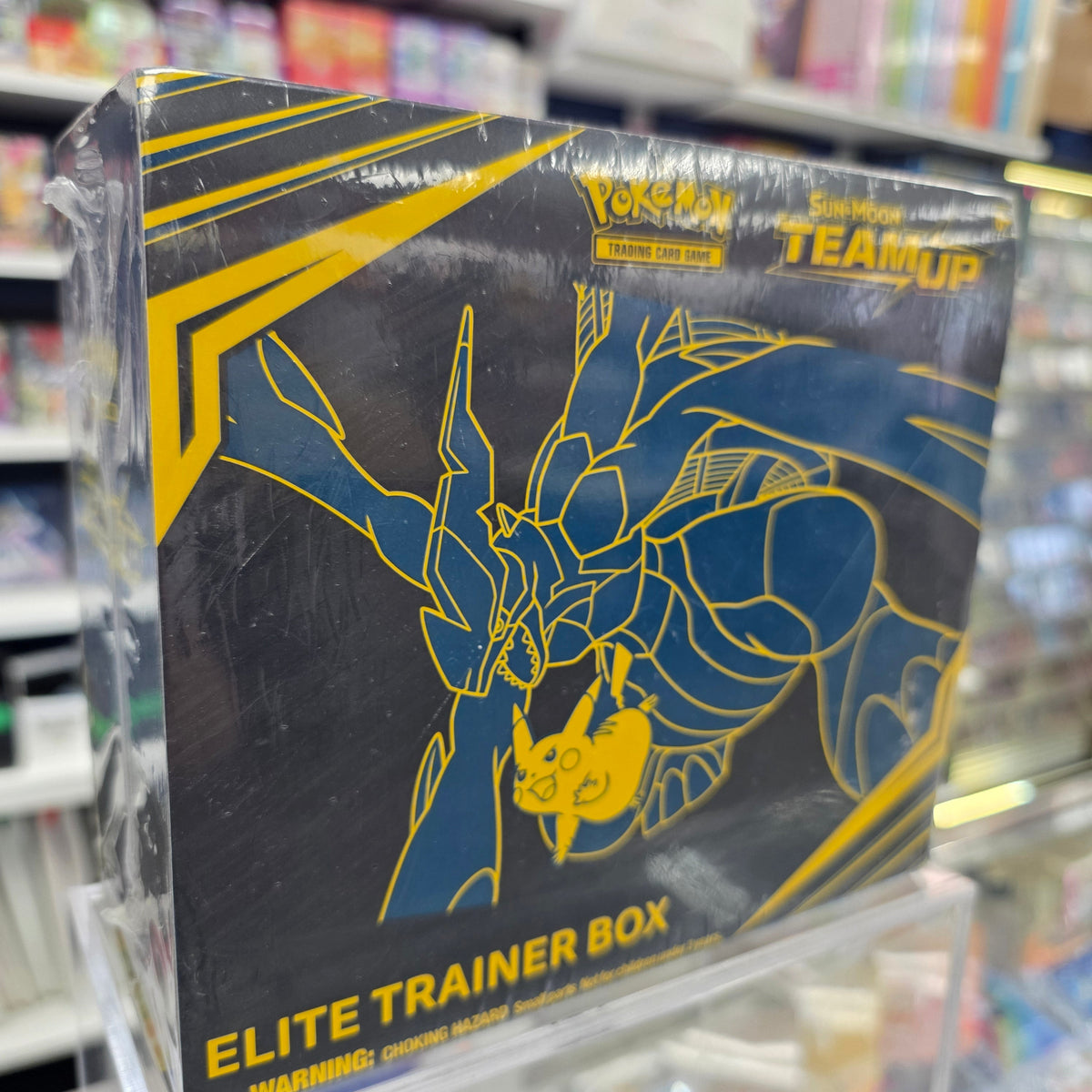 (Damaged) Sun & Moon: Team Up - Elite Trainer Box (Read Description)