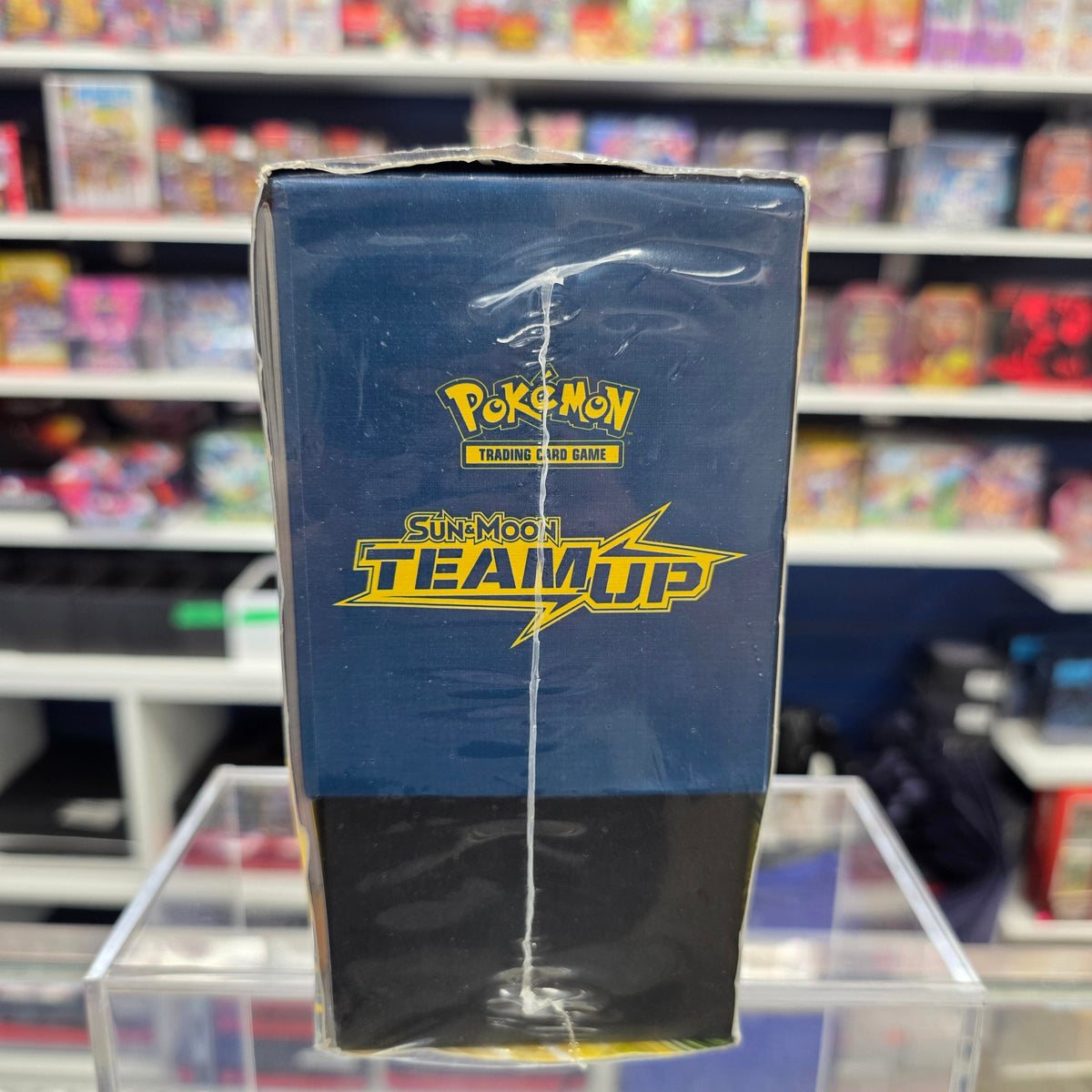 (Damaged) Sun & Moon: Team Up - Elite Trainer Box (Read Description)